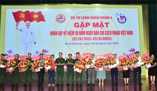 Bộ Tư lệnh Quân đoàn 4 gặp mặt các cơ quan báo chí nhân dịp kỷ niệm 98 năm Ngày Báo chí Cách mạng Việt Nam