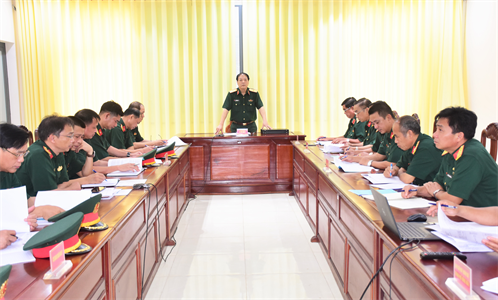 Đoàn cơ quan Bộ Quốc phòng kiểm tra, phúc tra kết quả huấn luyện chiến đấu giai đoạn 1 năm 2023 tại Bộ CHQS tỉnh Bình Phước