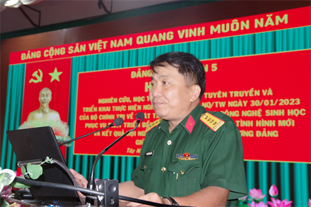 Đảng ủy Sư đoàn 5 quán triệt Nghị quyết số 36 của Bộ Chính trị và kết quả hội nghị Trung ương Đảng giữa nhiệm kỳ khóa XIII