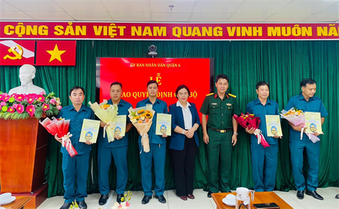 Quận 6 tổ chức điều chuyển và bổ nhiệm nhân sự ban CHQS phường