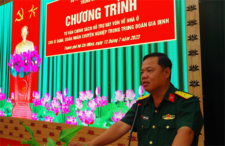 Trung đoàn Gia Định: Tư vấn, giới thiệu chương trình vay vốn ưu đãi tạo lập nhà ở cho cán bộ