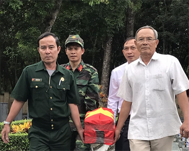 Ban CHQS huyện Củ Chi phối hợp qui tập hài cốt liệt sĩ