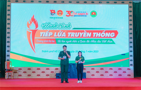 Sôi nổi chương trình “Hành trình tiếp lửa truyền thống năm 2023” tại Trung đoàn Gia Định/Bộ Tư lệnh Thành phố Hồ Chí Minh