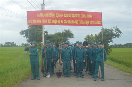 Thị xã Hòa Thành bế mạc huấn luyện Đại đội dân quân cơ động