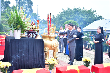 Tỉnh Bình Phước tổ chức viếng Nghĩa trang và truy điệu, an táng 114 hài cốt liệt sĩ