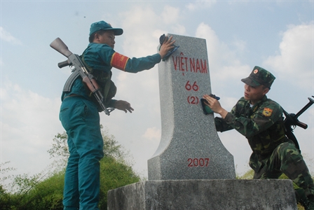 Vững vàng chốt dân quân biên giới