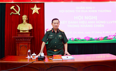 Hội đồng Thi đua khen thưởng Quân khu 7 bình xét danh hiệu Anh hùng LLVT Nhân dân đối với liệt sĩ Lê Thị Bạch Cát