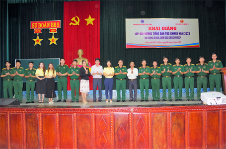 Sư đoàn 9 khai giảng lớp bồi dưỡng tiếng khmer