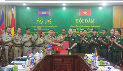 Tỉnh Bình Phước: Hội đàm công tác phối hợp trong quản lý và bảo vệ biên giới