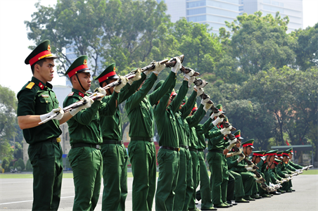 Sĩ quan phục viên được hưởng chế độ gì?