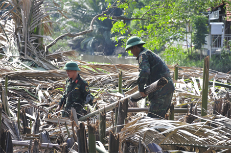 Trung đoàn Gia Định huấn luyện dã ngoại kết hợp công tác dân vận