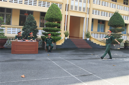 Cục Chính trị Quân khu kiểm tra điều lệnh đội ngũ năm 2023