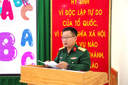 Bộ Tham mưu Quân khu tham quan mô hình học tiếng Anh