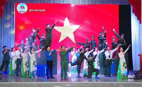 Lữ đoàn 77 Hội diễn văn nghệ quần chúng kỷ niệm 50 năm Ngày Truyền thống