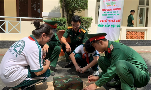 Thanh thiếu nhi quận Tân Bình trải nghiệm môi trường Quân đội