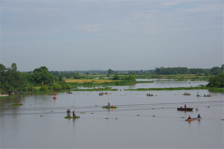 Sư đoàn 5 huấn luyện mẫu “Tiểu đoàn vượt sông hành trú quân chiến đấu”