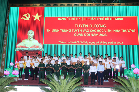 TP. HCM có 30 thí sinh trúng tuyển vào các học viện, nhà trường Quân đội