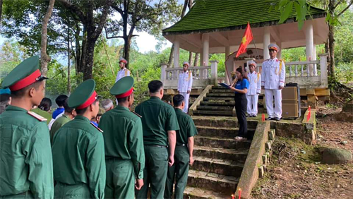 Kỷ niệm 60 năm Ngày truyền thống LLVT huyện Đạ Huoai
