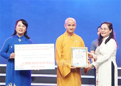 TPHCM tiếp nhận hơn 360 tỷ đồng ủng hộ Quỹ “Vì biển đảo quê hương - Vì tuyến đầu Tổ quốc”