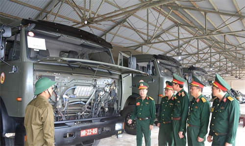 Chấm thi Hội thi xe tốt, lái xe giỏi toàn quân tại Học viện Lục quân