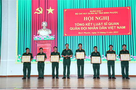 Bộ Chỉ huy Quân sự tỉnh Bình Phước tổng kết Luật Sĩ quan Quân đội Nhân dân Việt Nam