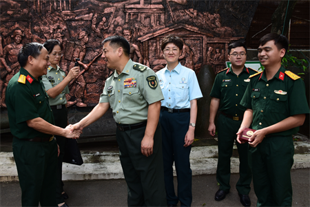 Viện Khoa học Quân sự, Quân Giải phóng nhân dân Trung Quốc tham quan Bảo tàng lực lượng vũ trang miền Đông Nam bộ