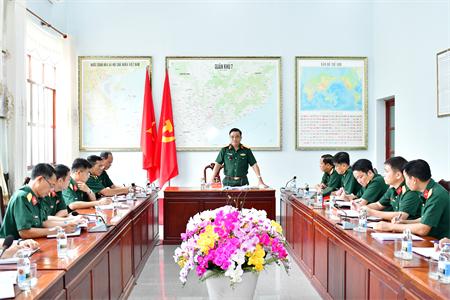 Cục Chính trị Quân khu 7 kiểm tra, nắm tình hình hoạt động CTĐ, CTCT tại Lữ đoàn 75