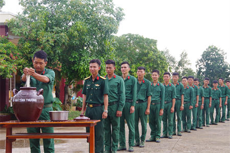 Mang ước mơ xanh đến học sinh nghèo biên cương