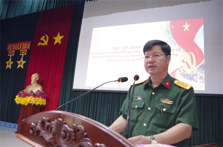 Sư đoàn 9: Học tập các chuyên đề sĩ quan và chuyên đề pháp luật