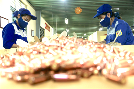 Tài hoa từ bàn tay nữ lính thợ Nhà máy Z114