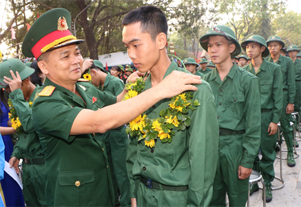 Tỉnh Bình Dương: Nhiều thanh niên tình nguyện nhập ngũ