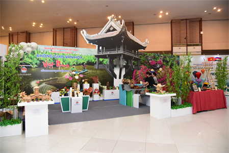 Các doanh nghiệp gấp rút cho lễ khai mạc Hội chợ VIDEX 2023