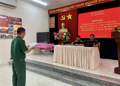 Cục Nhà trường kiểm tra đào tạo ngoại ngữ và sử dụng tiếng láng giềng tại BĐBP tỉnh Long An