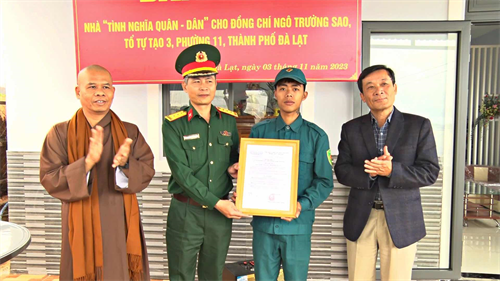 Thành phố Đà Lạt bàn giao nhà tình nghĩa quân - dân