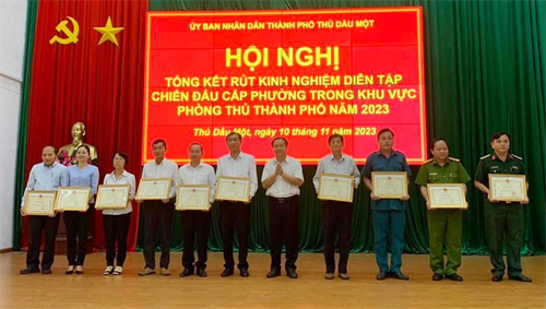 Thành phố Thủ Dầu Một tổng kết rút kinh nghiệm diễn tập năm 2023