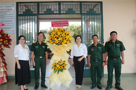 Ban Chỉ huy Quân sự Quận 12 chúc mừng Ngày Nhà giáo Việt Nam