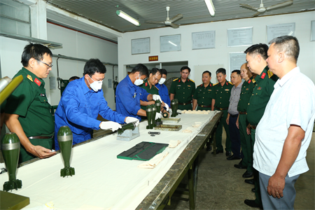 Cục Kỹ thuật Quân khu 7 nghiệm thu cấp cơ sở đạn cối 82mm