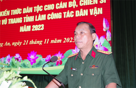 Bộ CHQS tỉnh Long An bồi dưỡng kiến thức dân tộc cho cán bộ, chiến sĩ