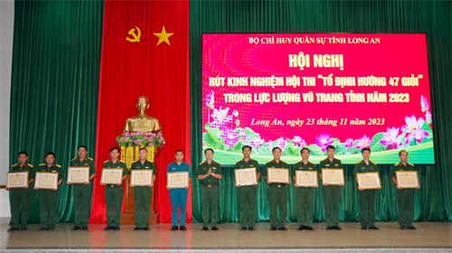 Bộ CHQS tỉnh Long An trao giải Cuộc thi viết cảm nhận về lĩnh vực, ngành công tác chuyên môn
