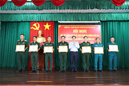 Đảng ủy, Ban CHQS huyện Nhà Bè tổng kết công tác quân sự, quốc phòng địa phương năm 2023