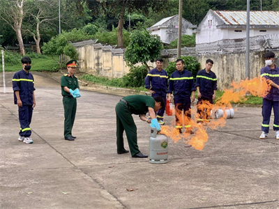 Ban CHQS huyện Côn Đảo: Tập huấn phòng cháy, chữa cháy