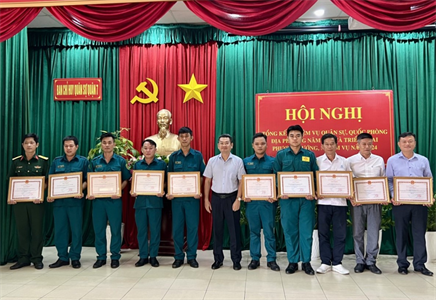 Quận 7 tổng kết công tác quân sự, quốc phòng địa phương năm 2023