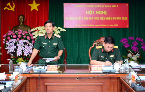 Đảng ủy Trường Quân sự Quân khu ra nghị quyết lãnh đạo năm 2024