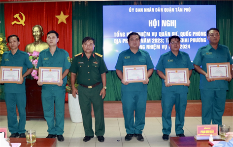 UBND quận Tân Phú tổng kết công tác quốc phòng, quân sự địa phương năm 2023