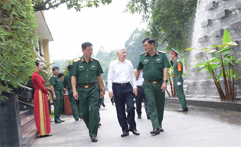 Gặp mặt kỷ niệm 78 năm ngày thành lập lực lượng vũ trang Quân khu 7