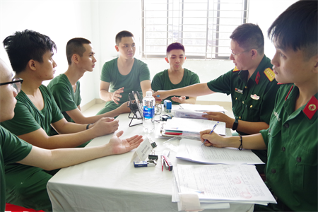 Trung đoàn Gia Định Nâng cao chất lượng bữa ăn và chăm sóc sức khỏe bộ đội