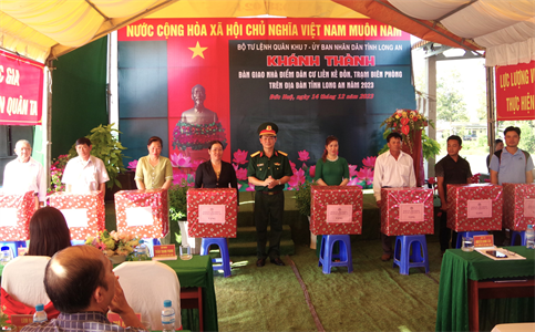 Tỉnh Long An khánh thành điểm dân cư liền kề đồn, trạm biên phòng