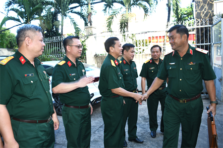 Thiếu tướng Lê Xuân Thế kiểm tra Viện kiểm sát Quân sự Quân khu 7