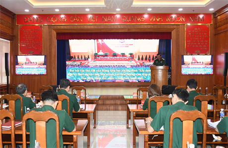 Đảng ủy Công ty Đông Hải học tập, quán triệt Nghị quyết Hội nghị Trung ương 8, khóa XIII