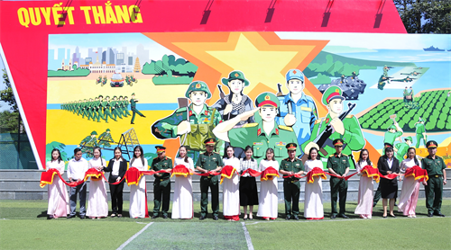 Bộ Tư lệnh TPHCM khánh thành pano tuyên truyền và các màn hình led trong doanh trại